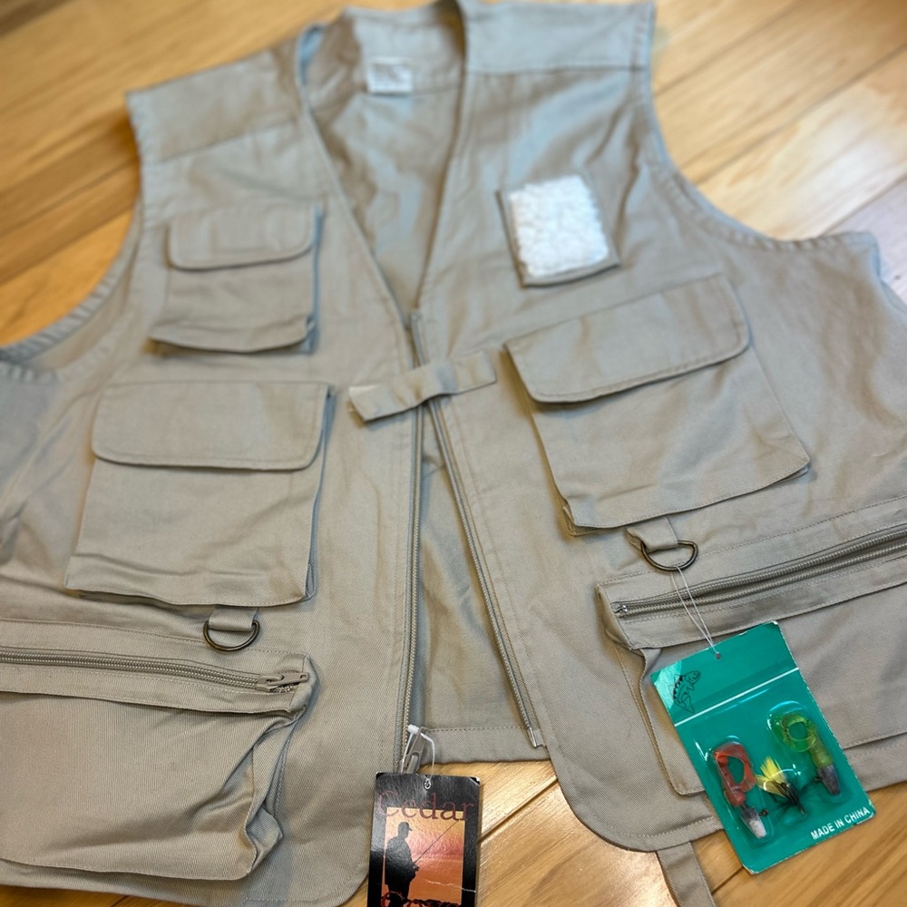 NWT Cedar Cove Bait & Tackle Stylish Gray Cotton Twill Fishing Vest - Picture 5 of 11